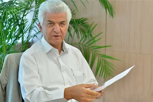najafimanesh1.jpg