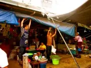 mae-klong-market-03-1024x768