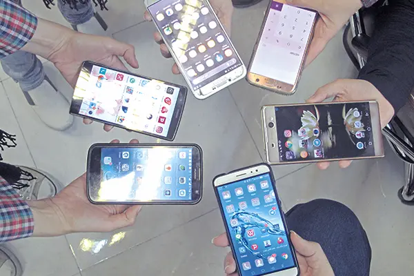 mobile-fanavari.jpg
