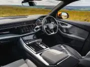 Audi-Q8UK-Version-2019-1024-44