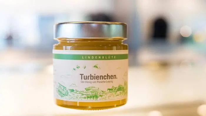 porschehoney.jpg