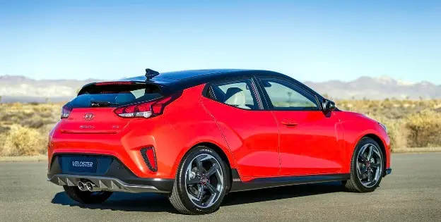 VELOSTER.jpg
