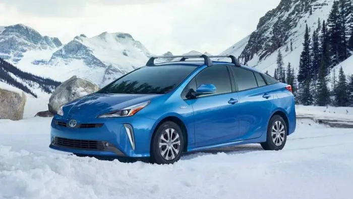 2019-toyota-prius-awd-e.jpg