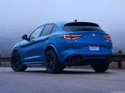 AlfaRomeo-StelvioQuadrifoglioUS-Version-2018-1024-68