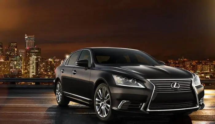 lexus1.jpg