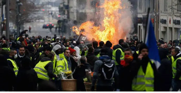 paris-fire03.jpg
