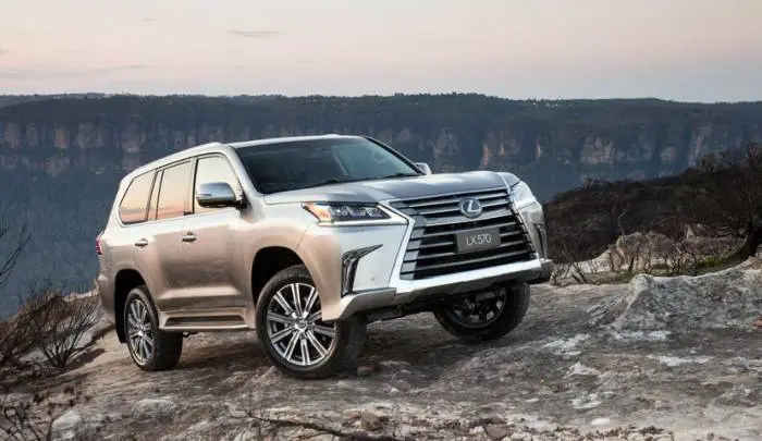 lexus9.jpg