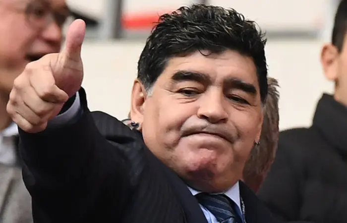 maradona-fotbalist-maraduna-961113.jpg