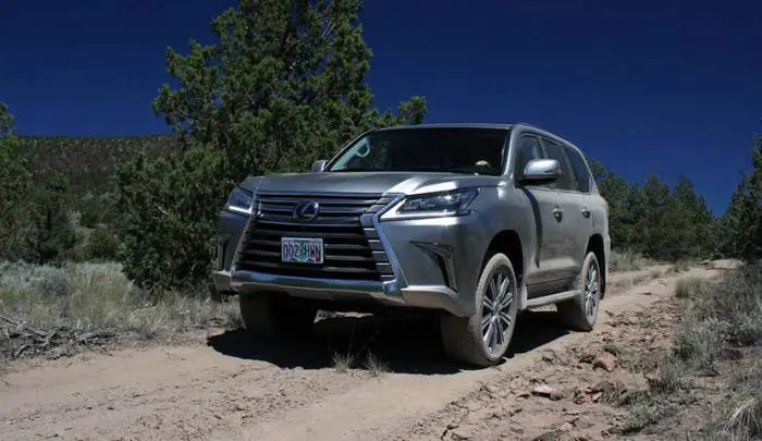 lexus5.jpg