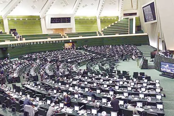 majles-1608.jpg