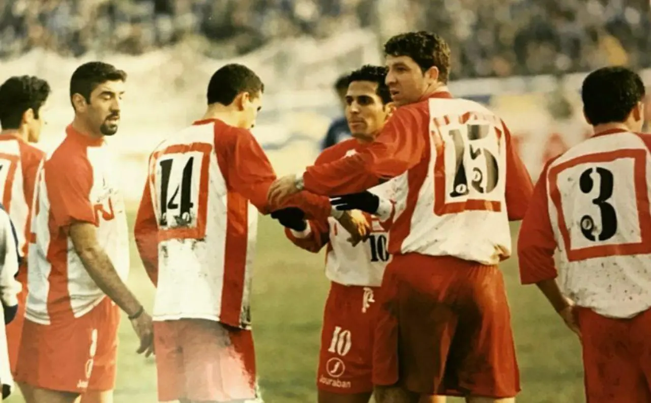 دیوار-دفاعی-پرسپولیس