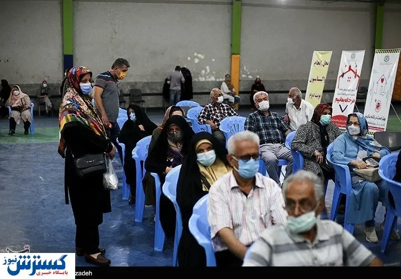 تصاویر/ آغاز واکسیناسیون افراد بالای ۶۵ سال