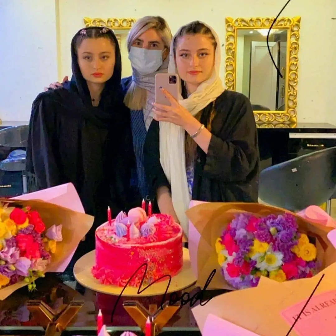 سارا-نیکا