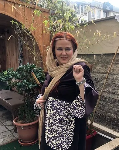 بهاره رهنما با لیاس مضحک