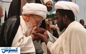 بوسه جنجالی آیت الله صافی گلپایگانی که جهانی شد! + عکس