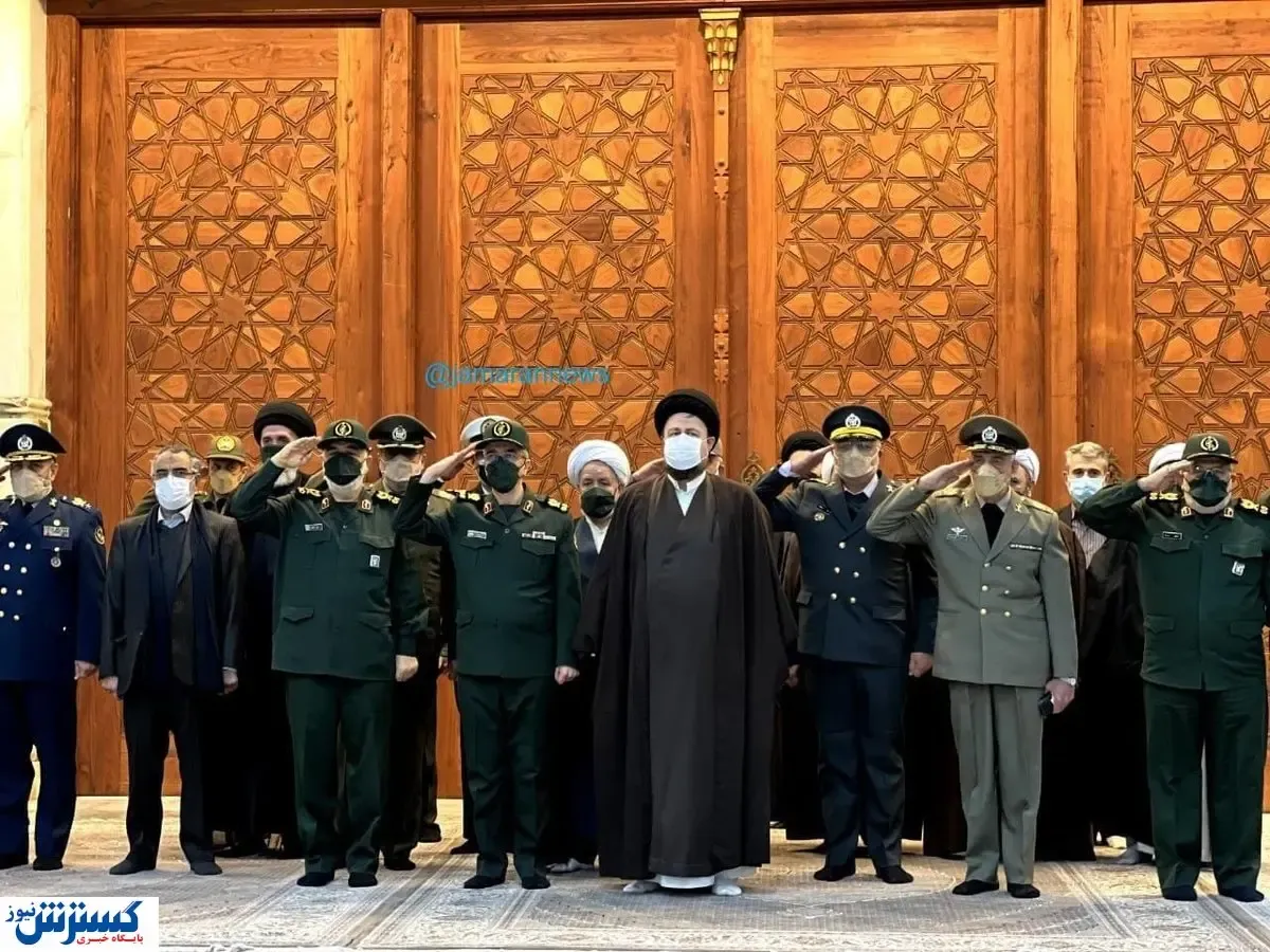 بیعت فرماندهان و کارکنان نیروهای مسلح با آرمان‌های امام