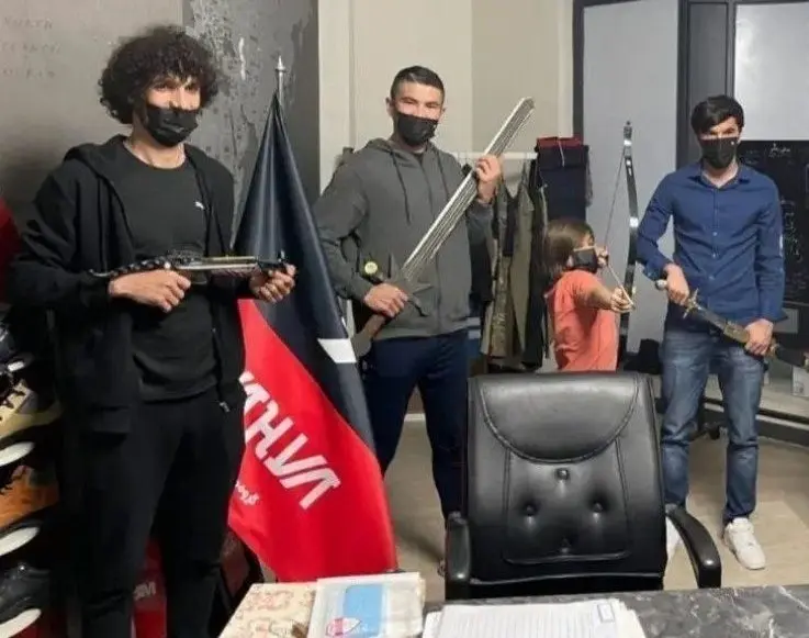هنانوف-پرسپولیس