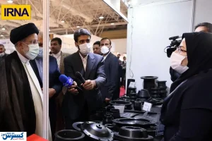 بازدید سرزده رییسی از نمایشگاه نفت، گاز و پتروشیمی