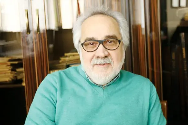 ناصربزرگمهر۹