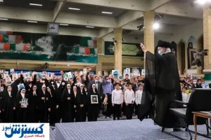 رهبر انقلاب: خاطره شهدا با زبان هنر زنده نگه داشته شود