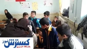 غربالگری شپش سر دانش آموزان از ابتدای سال تحصیلی