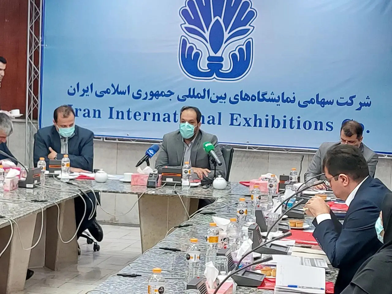 علایی
