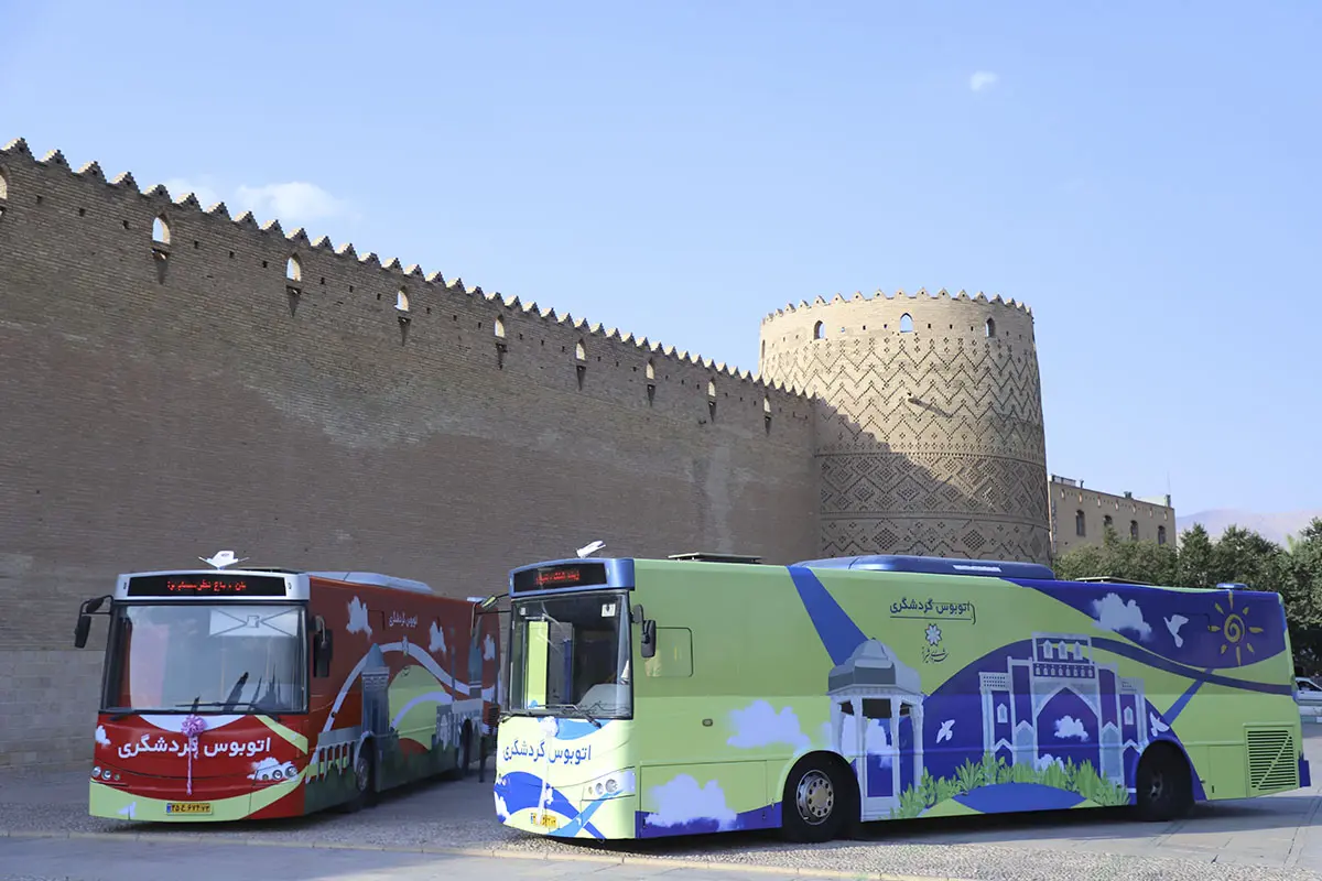 گردشگر-اتوبوس