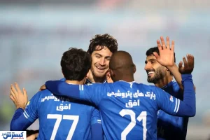 استقلال مهاجمش را از دست داد