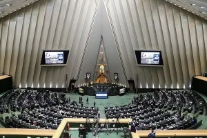 افشاگری میرسلیم مجلس را به لرزه انداخت | واکنش تند قالیباف: شکایت می‌کنیم