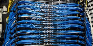 انواع کابل‌های ارتباطی و شبکه؛ زیرساخت مطمئن برای ساختمان‌ها و پروژه‌های دیجیتال