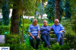 بازنشستگان منتظر پیامک واریزی باشند