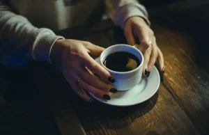 چای در برابر قهوه | کدام نوشیدنی برای سلامت استخوان بهتر است؟
