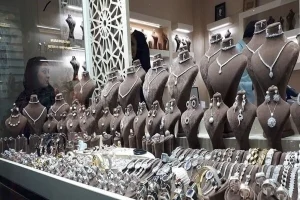 نقره در مسیر صعود خوش درخشید (۹ دی)