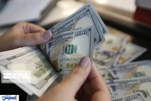 سیگنال عجیب بازار ارز / معامله‌گران روی صعود دلار شرط بستند