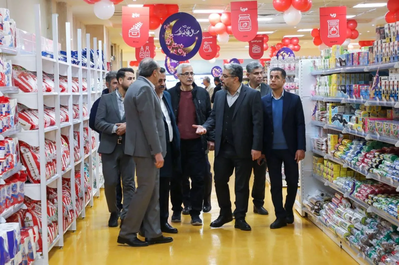 کالاهای اساسی به بازار سرازیر شدند
