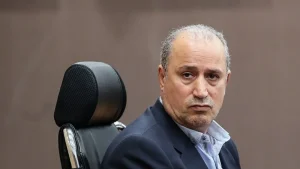 تاج تکلیف مسابقات لیگ برتر را یکسره کرد