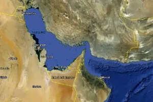 تنها شناور حاضر در تنگه هرمز متعلق به کیست؟/ وضعیت تنگه هرمز در سحرگاه امروز + عکس