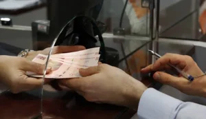 خبر خوش برای جاماندگان وام ضروری / معوقات ترم گذشته در اولویت پرداخت قرار گرفت