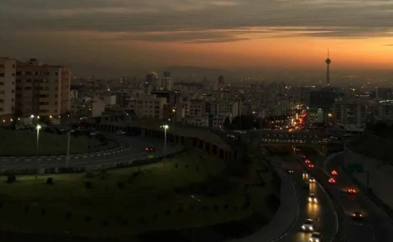 برنامه جدید فعالیت ادارات و بانک‌های تهران اعلام شد (۱۵ فروردین)