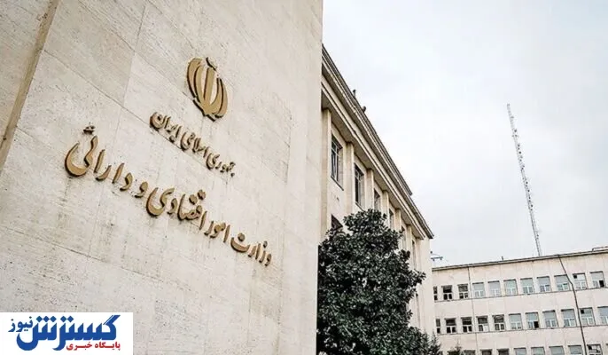 تخلف وزیر اقتصاد در تغییر مدیرعامل بانک ملی / از بی‌عملی در دوران جنگ تا تغییرات شبانه به سبک احمدی‌نژاد