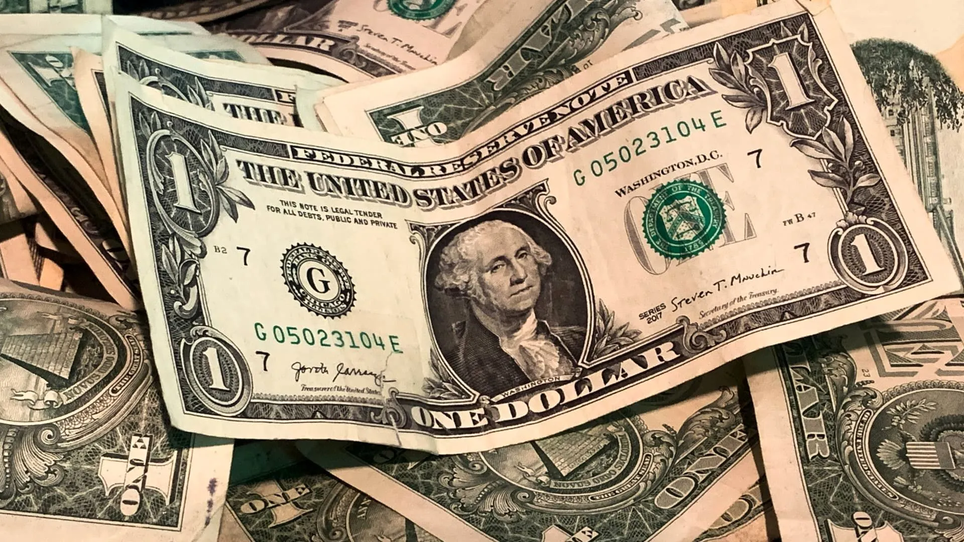 قیمت دلار آزاد امروز یکشنبه ۲۷ اردیبهشت ۱۴۰۵