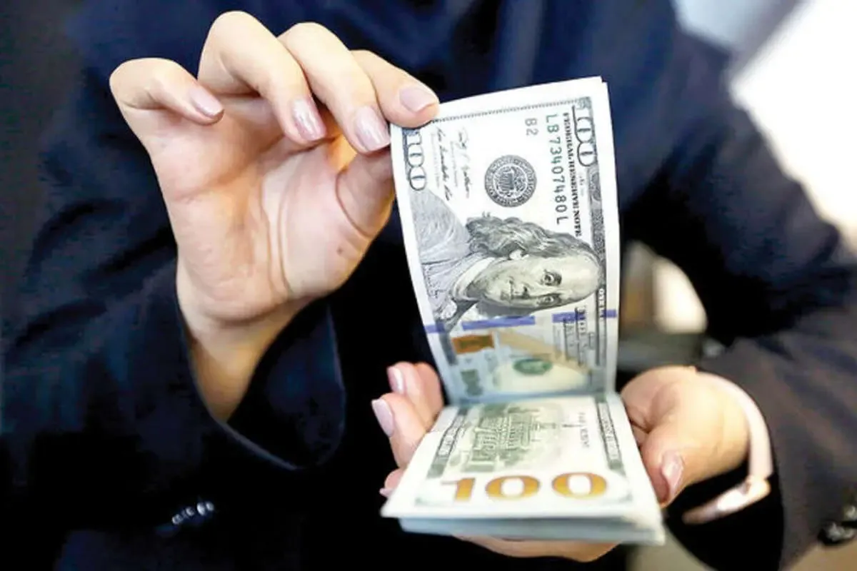 دلار آزاد عقب نشست / آخرین قیمت ارز در بازار امروز یکشنبه ۱۰ خرداد