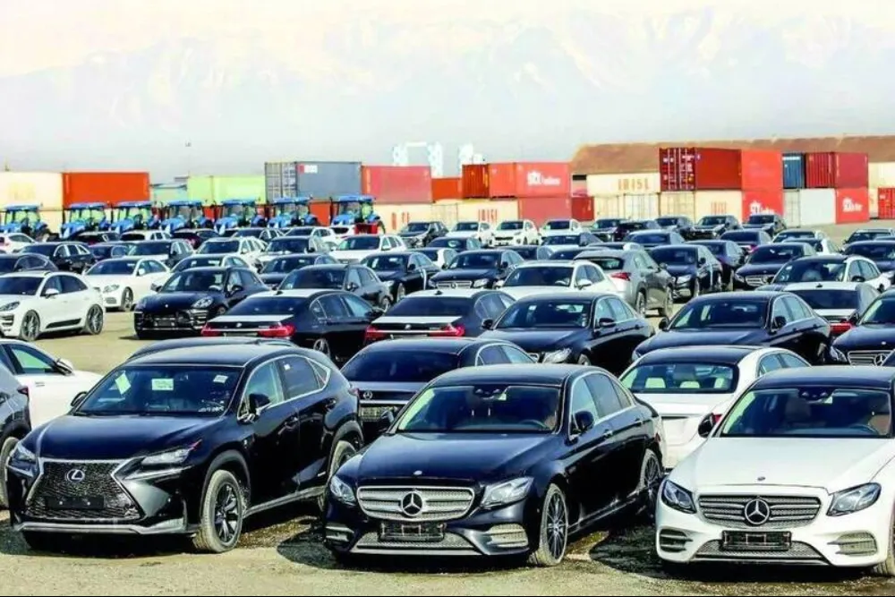 قیمت امروز خودروهای ایران خودرو و سایپا در بازار آزاد / از پژو ۲۰۷ تا شاهین پلاس + جدول