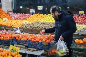 راز گرانی میوه لو رفت / اختلاف قیمت تا ۳ برابر!