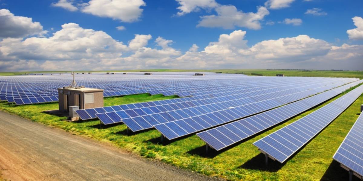 C:\Users\aram\Desktop\sanap\solar-energy-for-reducing-greenhouses-gases.jpg