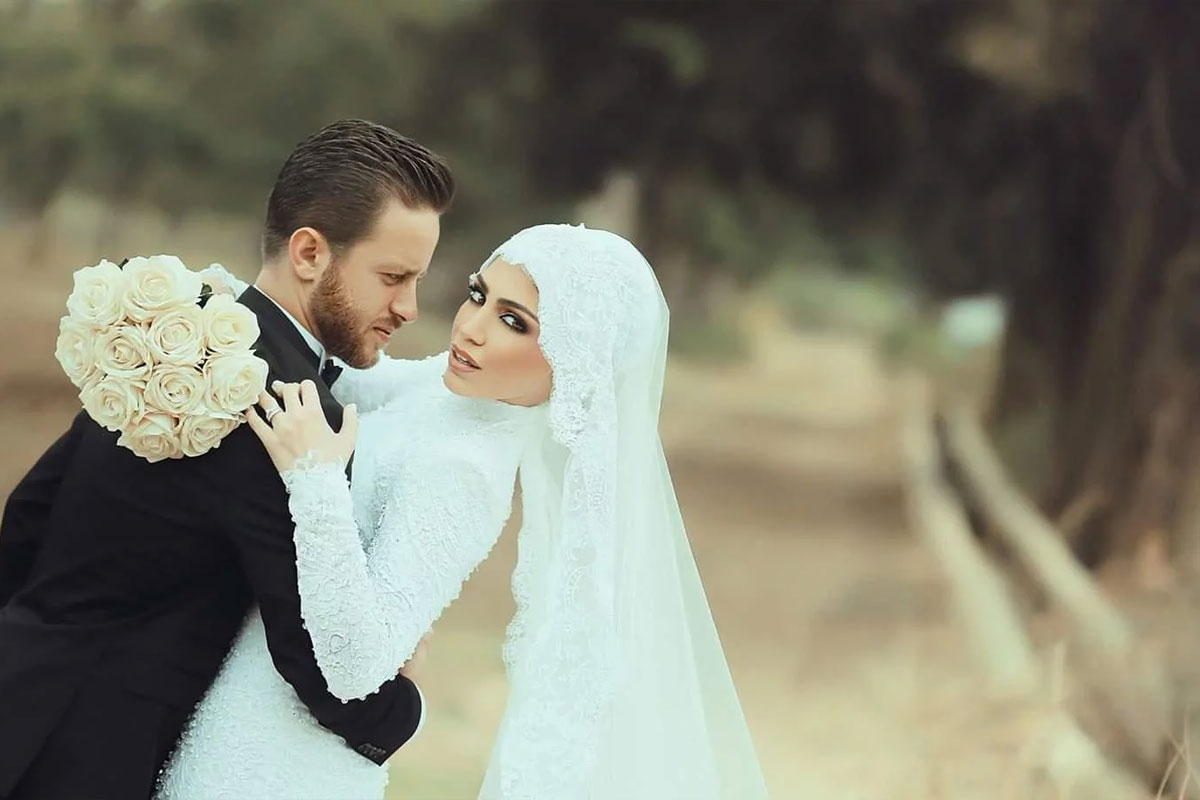 ژست عکس عروس و داماد مدرن